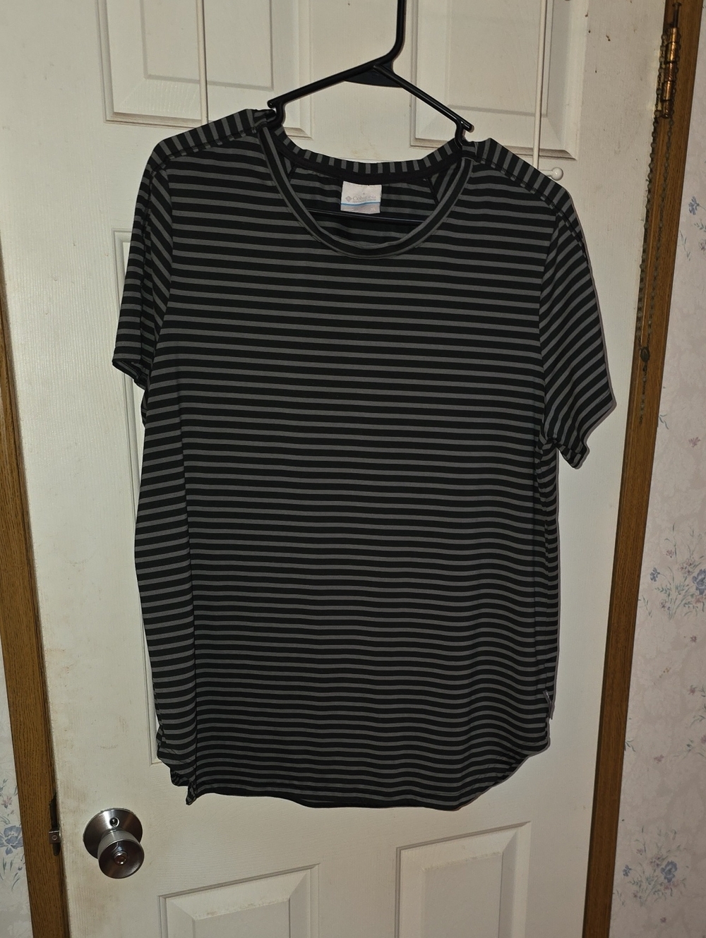 Columbia Black and Gray Striped Short Sleeve Tee